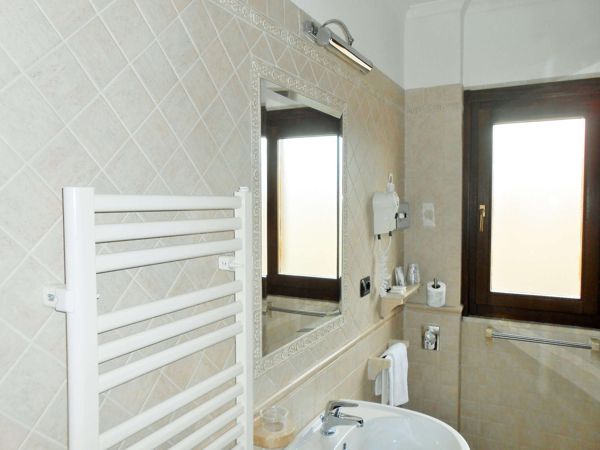 Hotel Riviera Фиумичино Екстериор снимка