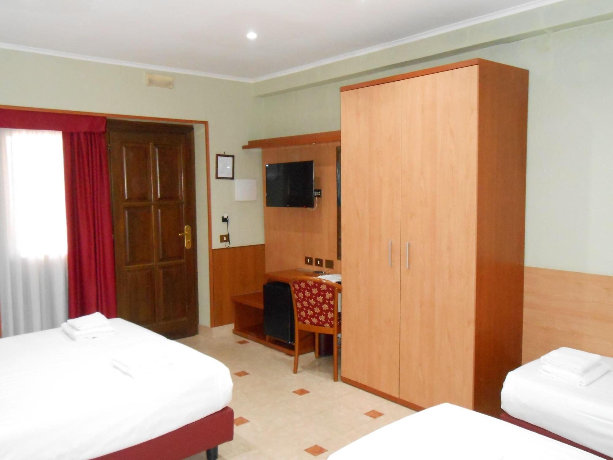 Hotel Riviera Фиумичино Екстериор снимка