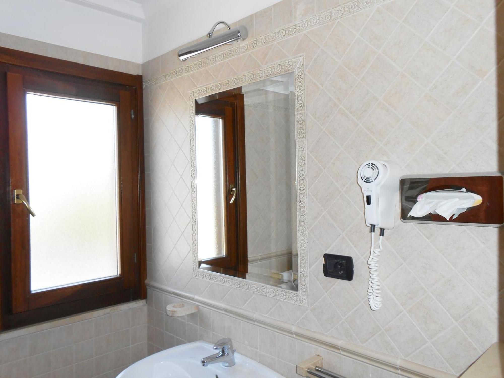 Hotel Riviera Фиумичино Стая снимка