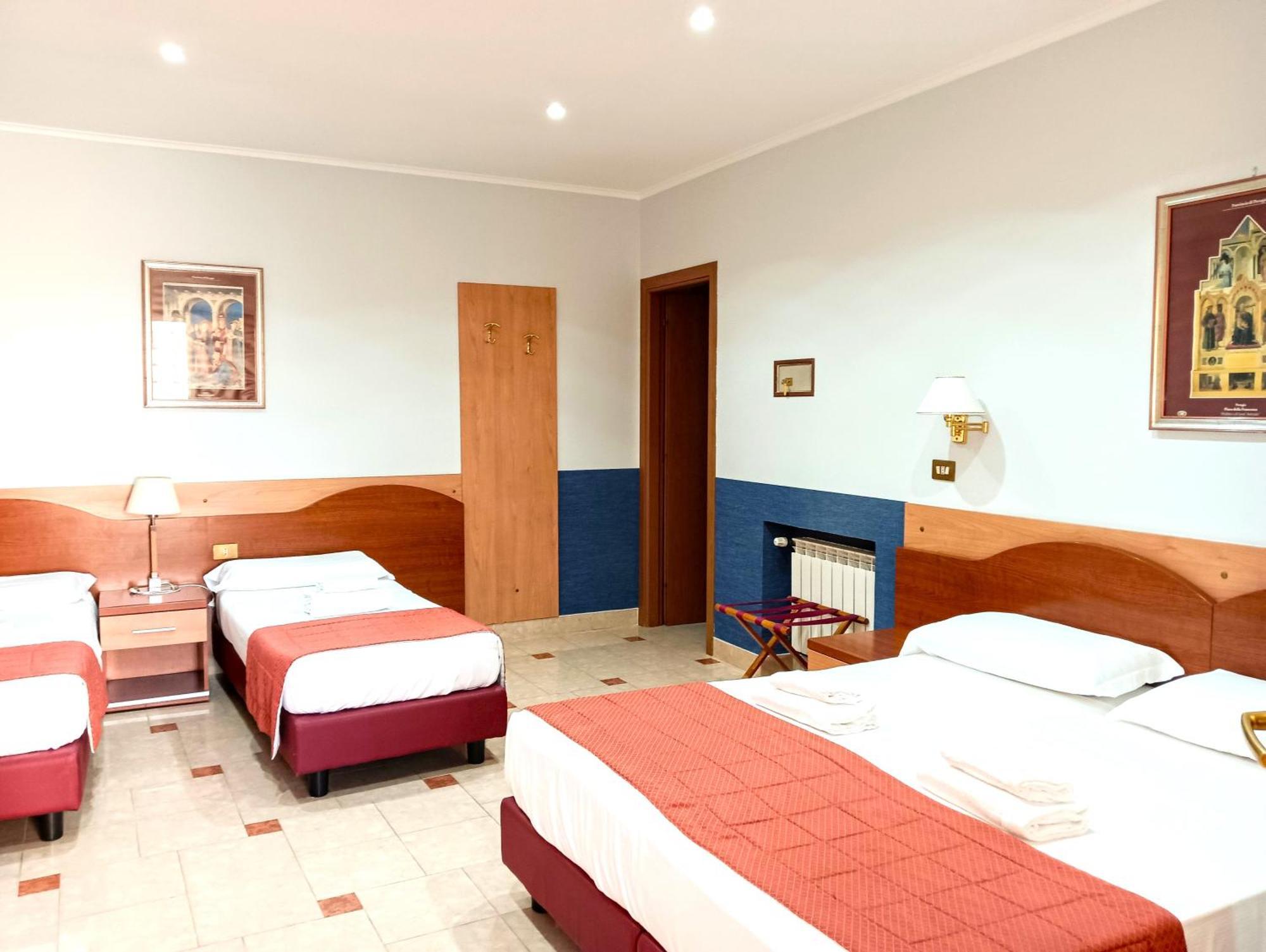 Hotel Riviera Фиумичино Екстериор снимка